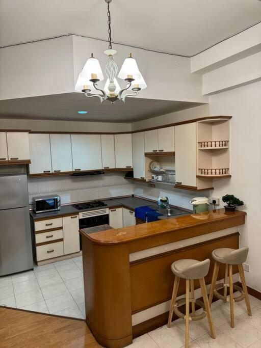 Riverview Home @Waterfront Kch Кучінг Екстер'єр фото