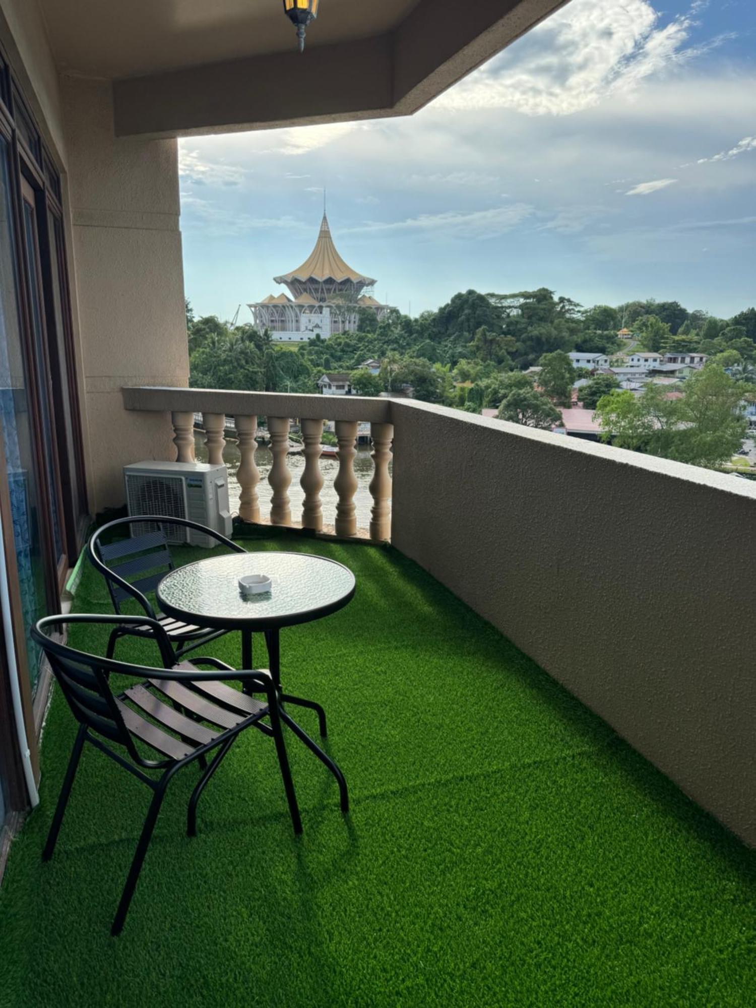 Riverview Home @Waterfront Kch Кучінг Номер фото